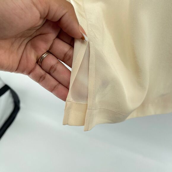 Diane Gilman Petite Women’s Cream 100% Silk Button Front Blouse Small Washable - Picture 11 of 14